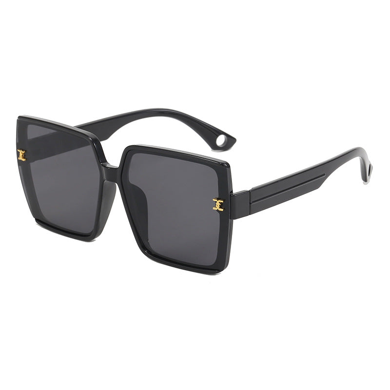 Women's fashion square sunglasses with luxurious frame Stornfield