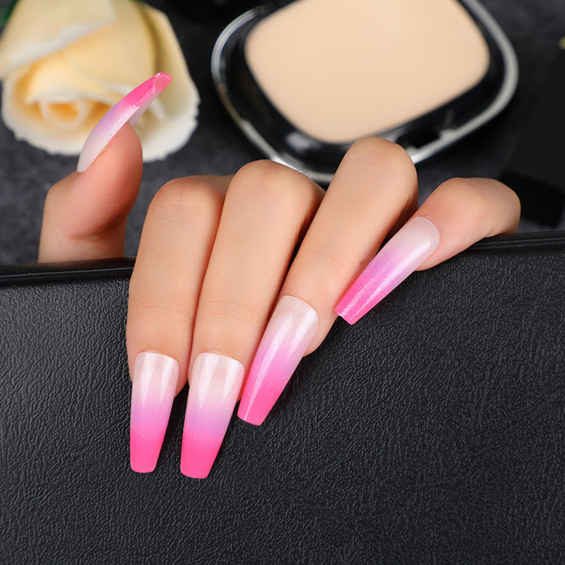 Glamorous artificial nails with gradient Stornfield