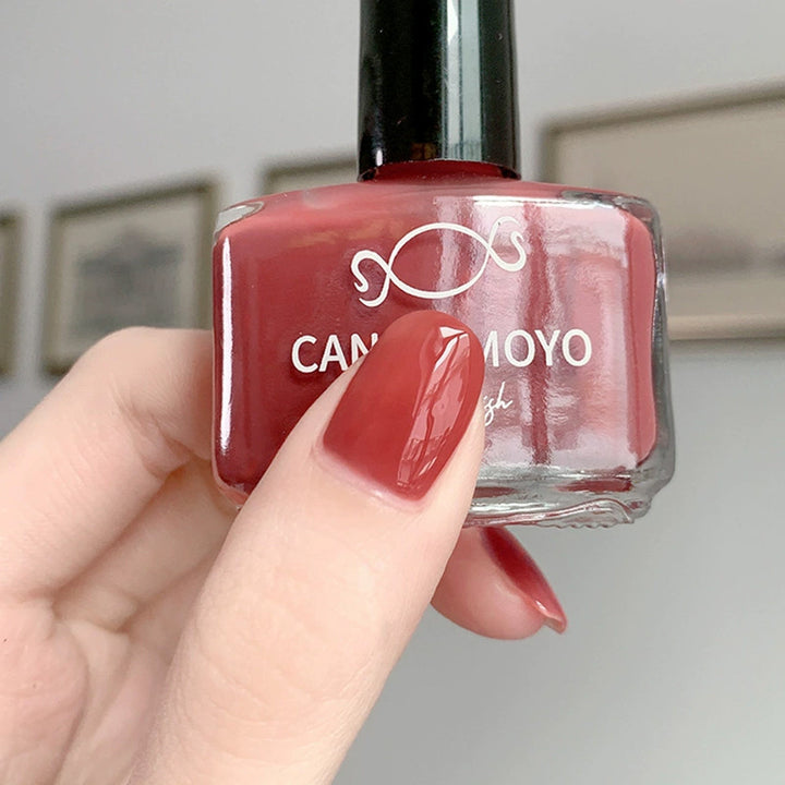 Glossy Nail Polish Stornfield