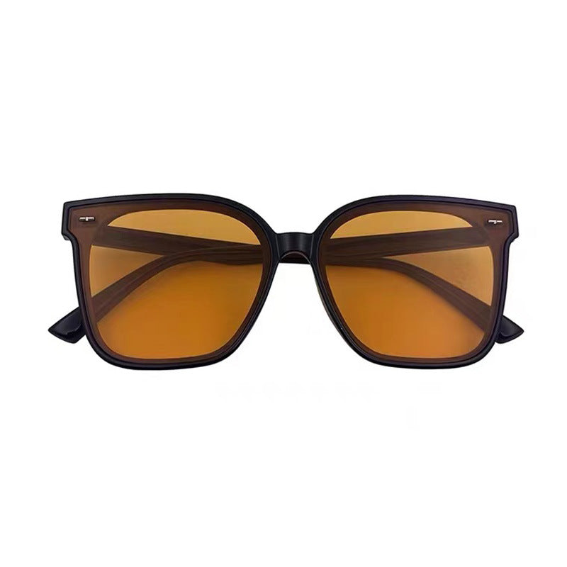 Ladies stylish sunglasses with a fashionable highlight Stornfield