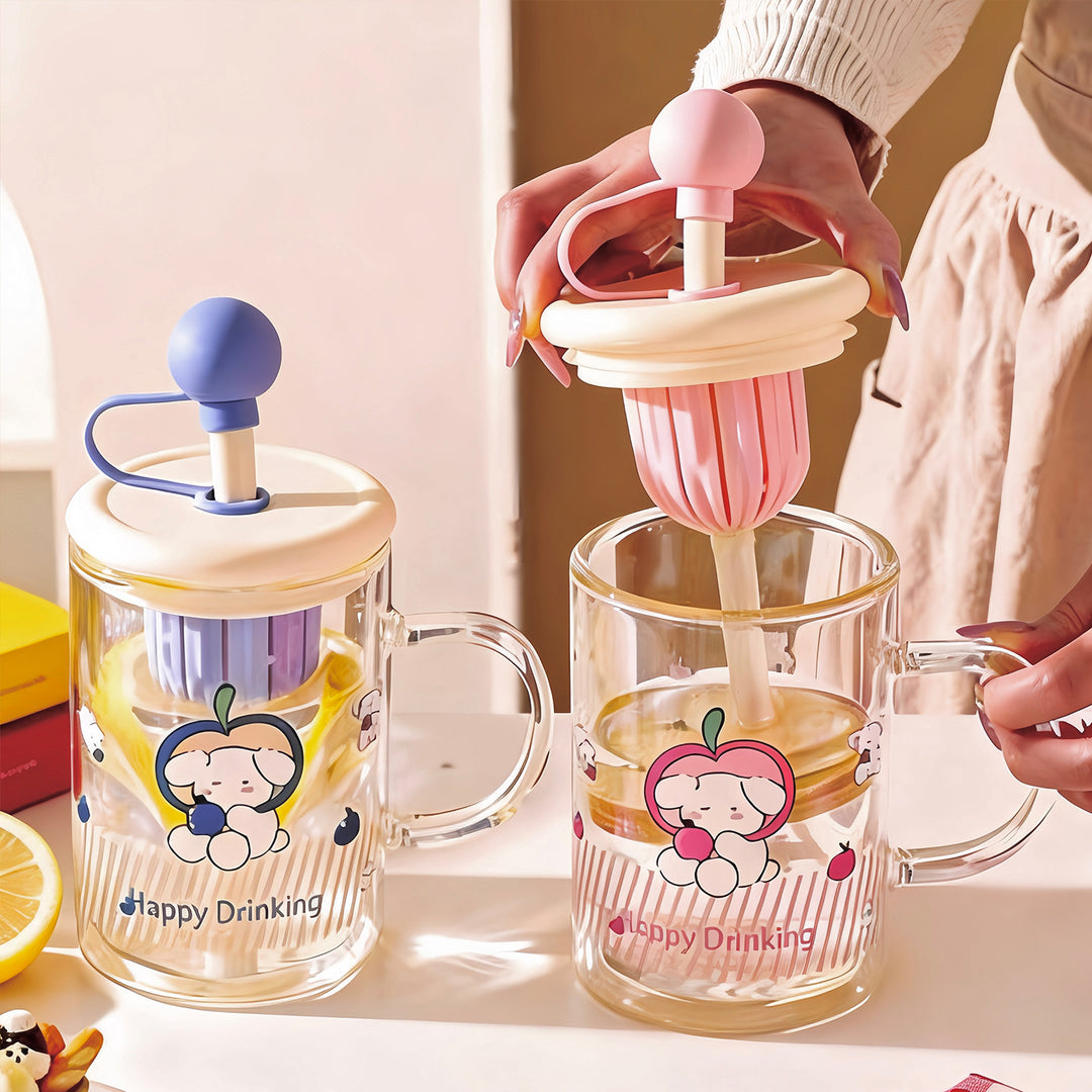 Ladies drinking glass with creative silicone lid and integrated straw Stornfield
