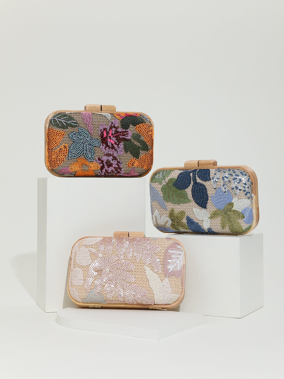 Artistic Floral Embellished Clutch