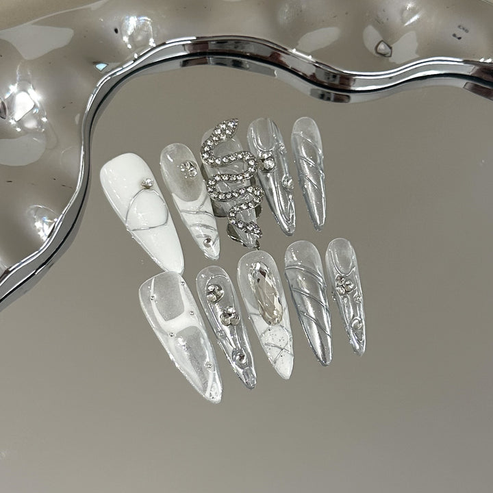 Glamorous Themed Press-On Nail Set
