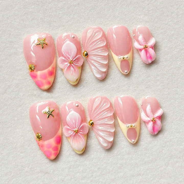 Artistic 3D Nail Tips with Maritime Design Stornfield