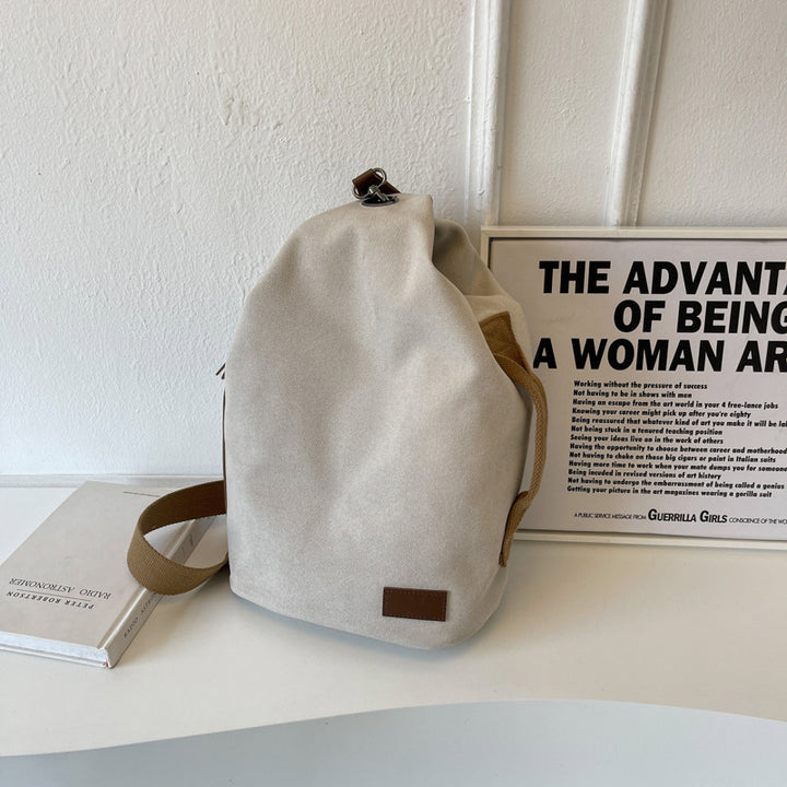 Multifunctional Leisure Bag with Structured Design Stornfield