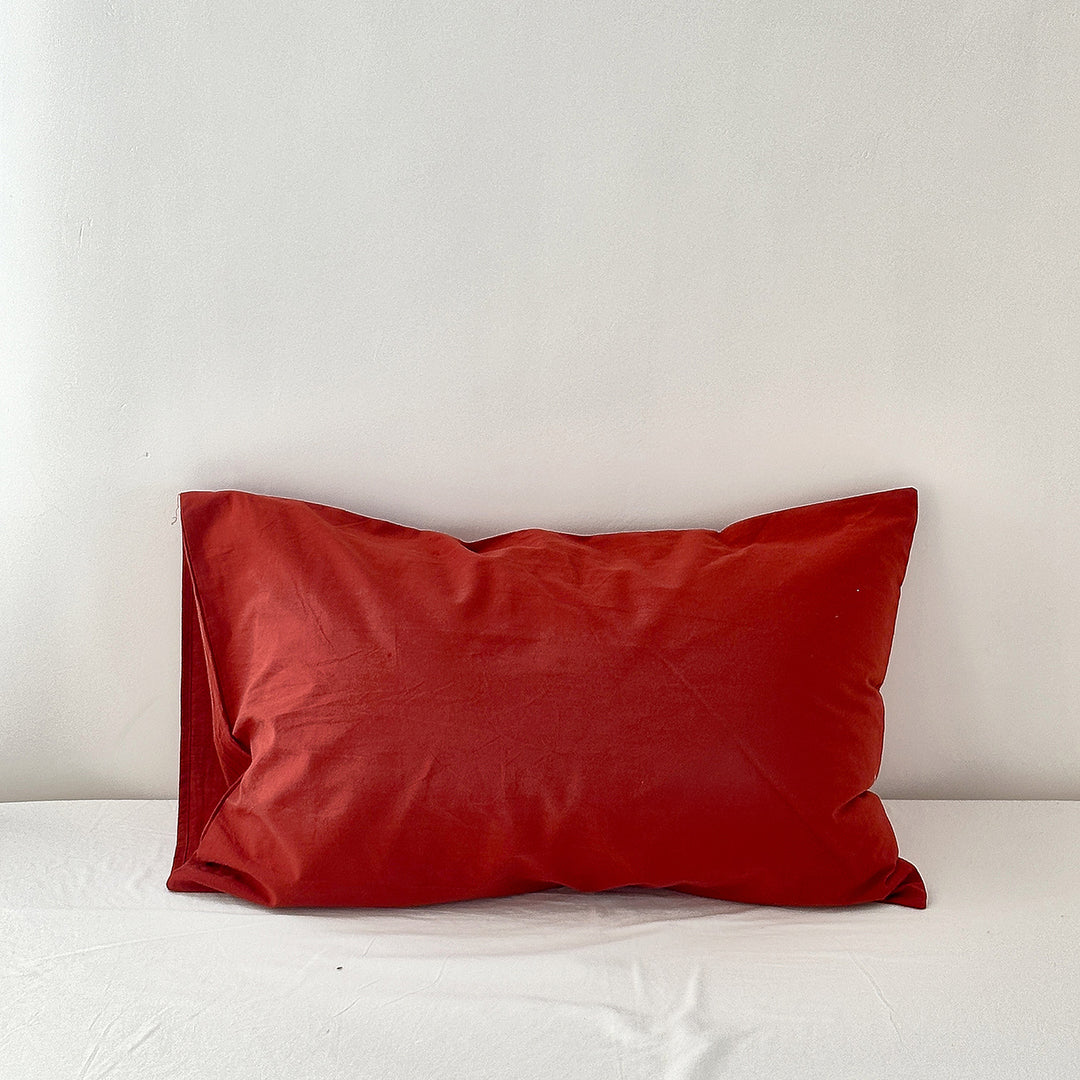 Cotton-linen pillowcase with hidden zipper