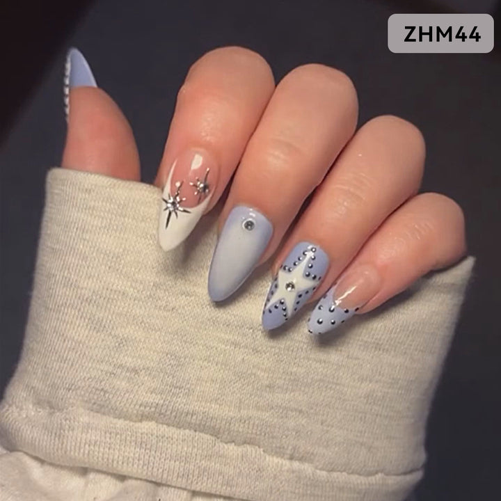 Elegant Press-On Nail Art Kit Stornfield