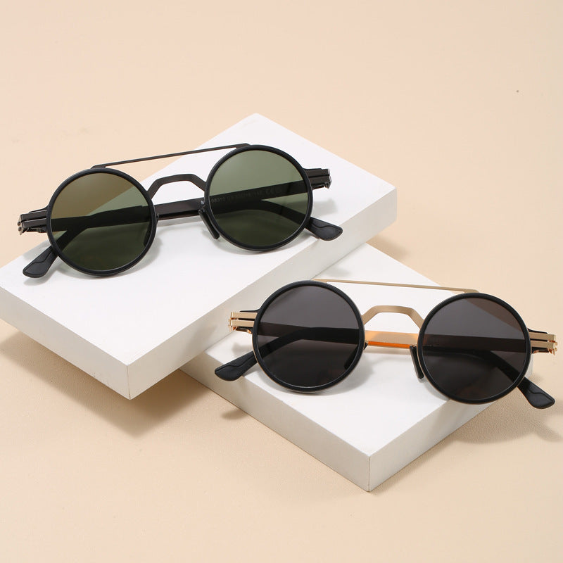 Ladies fashionable round sunglasses with minimalist design Stornfield