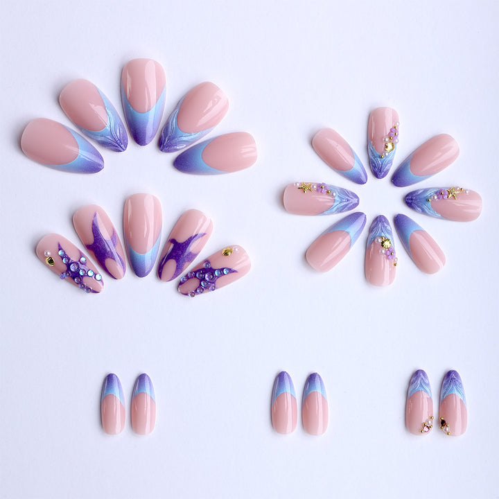 Artificial nails with maritime motifs and glitter accents Stornfield
