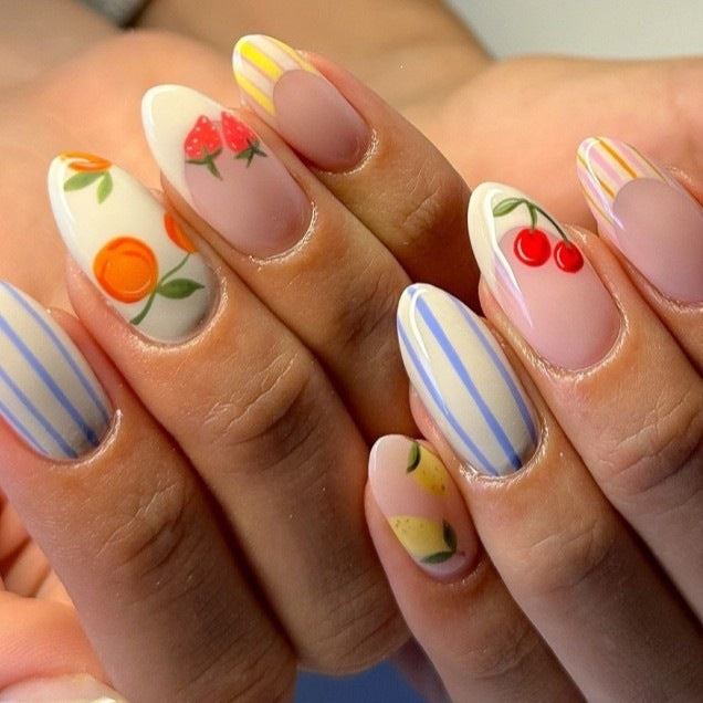 Fruit-Themed Decorative Press-On Nail Set