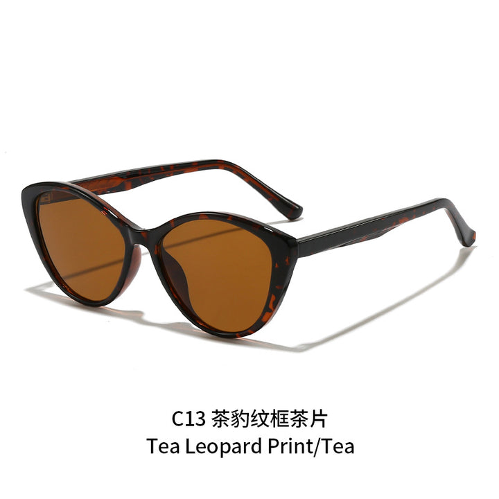 Ladies trendy sunglasses in modern cat-eye style Stornfield