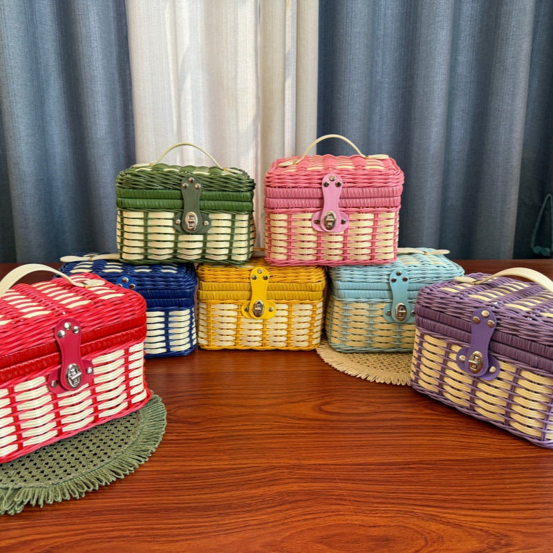 Vintage Picnic Storage Basket Stornfield