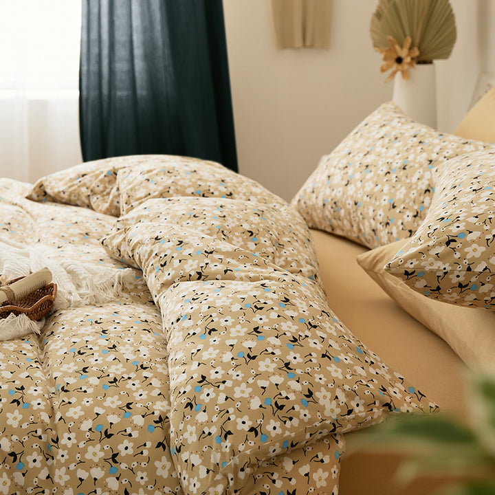 Bedding set with quilted light down filling, cotton blend and fine millefleurs print