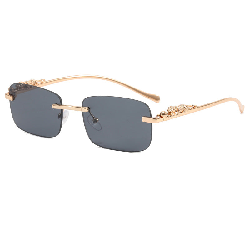 Women Designer Sunglasses with Fine Metal Frame and Luxurious Details Stornfield