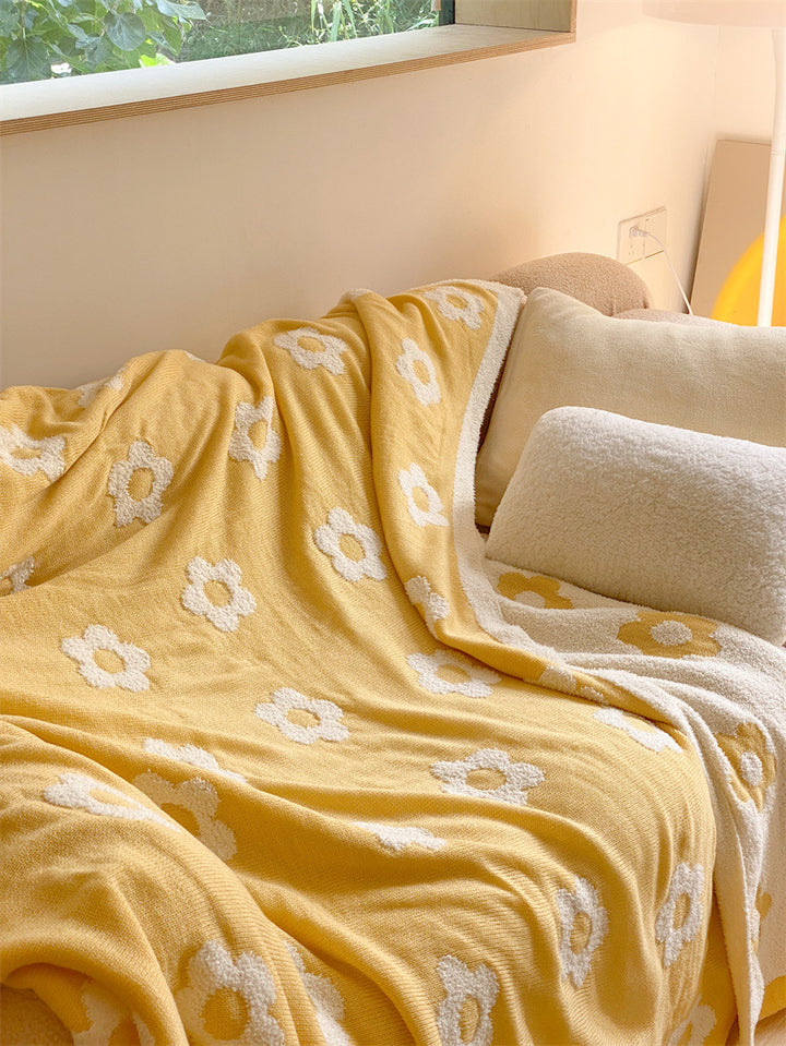 Unisex Cozy Blanket with Floral Design Stornfield