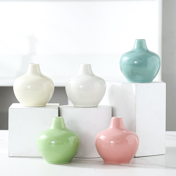 Elegant Ceramic Flower Bud Vase Stornfeild