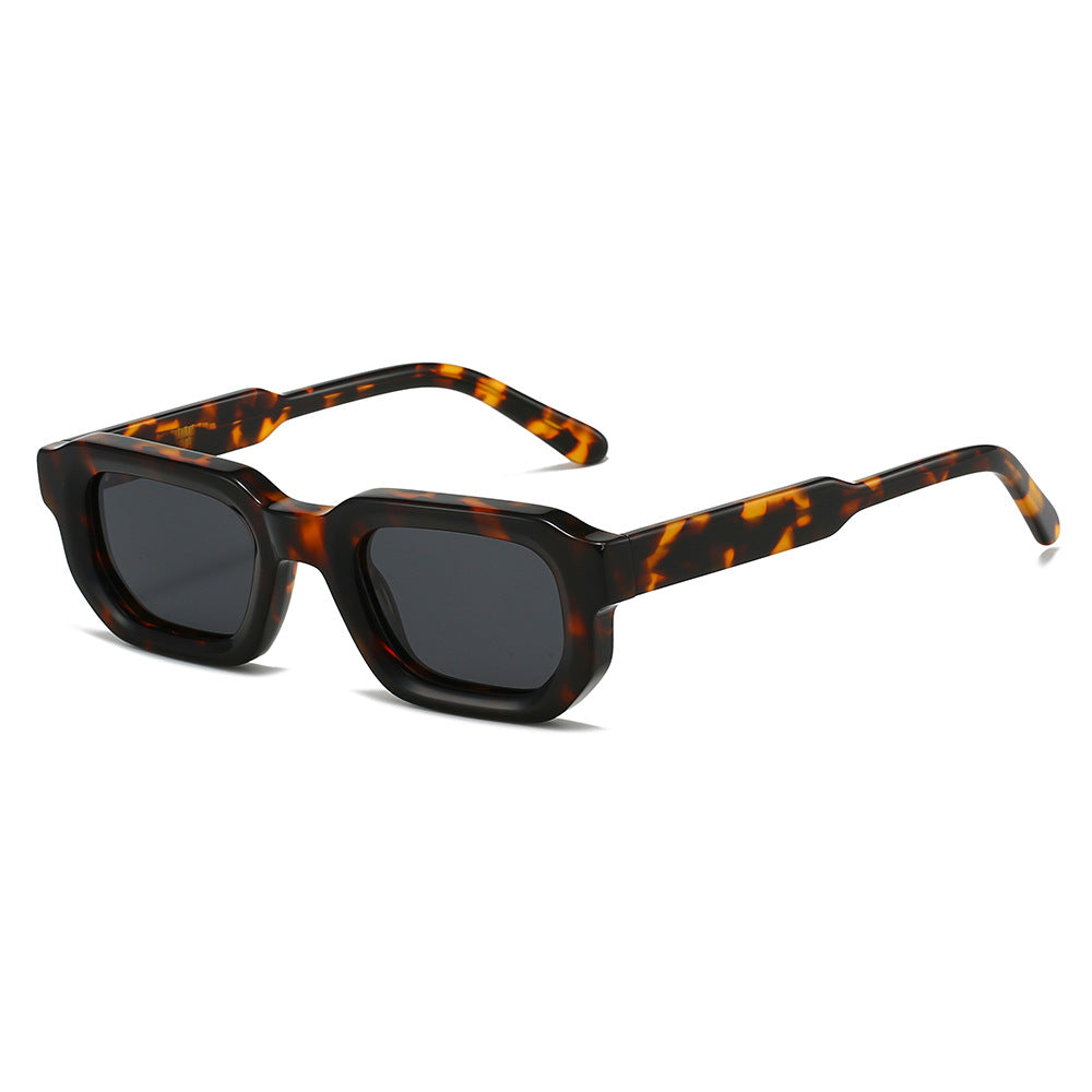 Women's modern sunglasses with square frame and UV protection Stornfield
