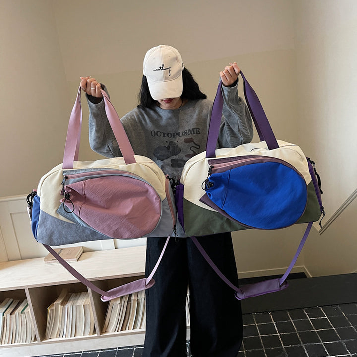 Versatile Multi-Pocket Fitness Duffel Stornfield