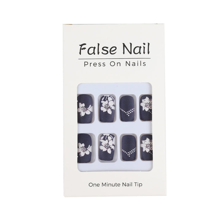 Artificial nails with elegant floral designs Stornfield
