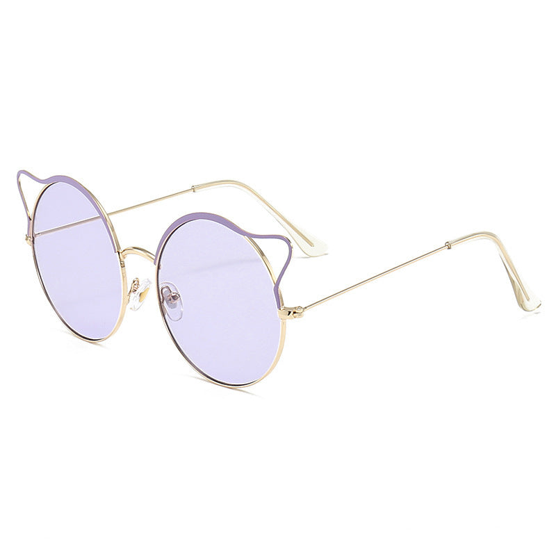 Fashionable Cat-Eye Sunglasses with Mirrored Lenses Stornfield