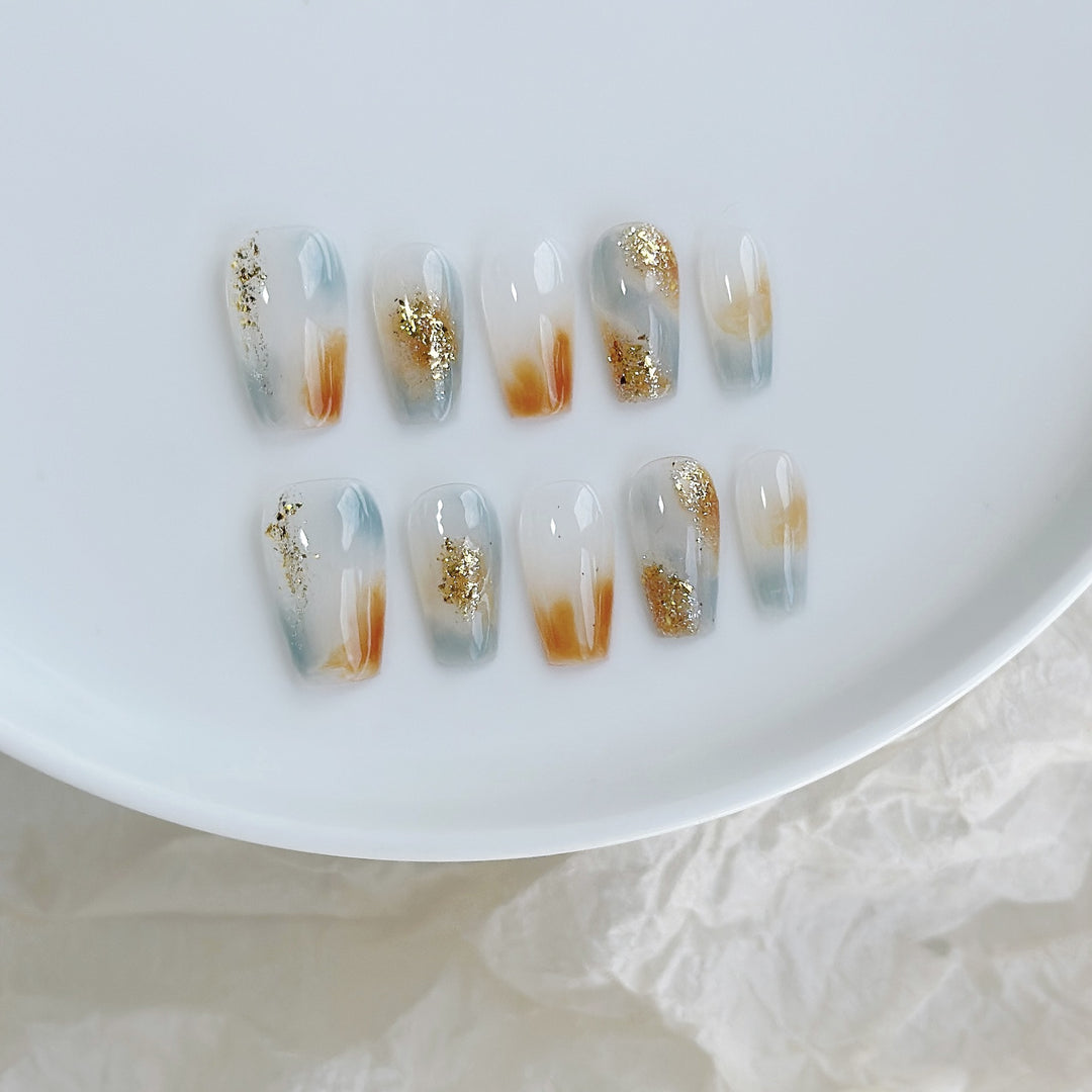 Decorative Press-On Nail Art Set with Gradient and Glitter Accents