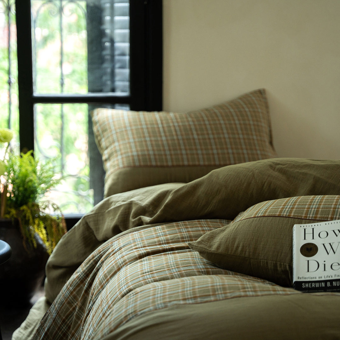 Cotton bedding set with check stripe and washed linen texture