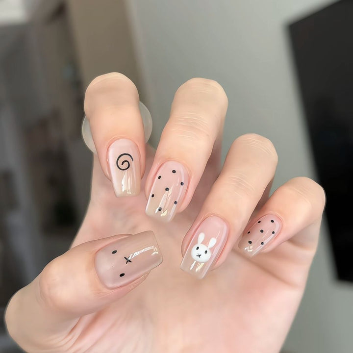 Whimsical Bear-Themed Press-On Nail Art Kit Stornfield