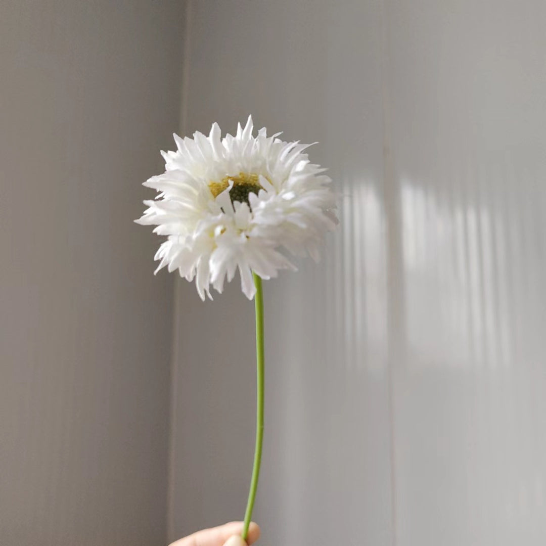 Realistic Artificial Floral Stem