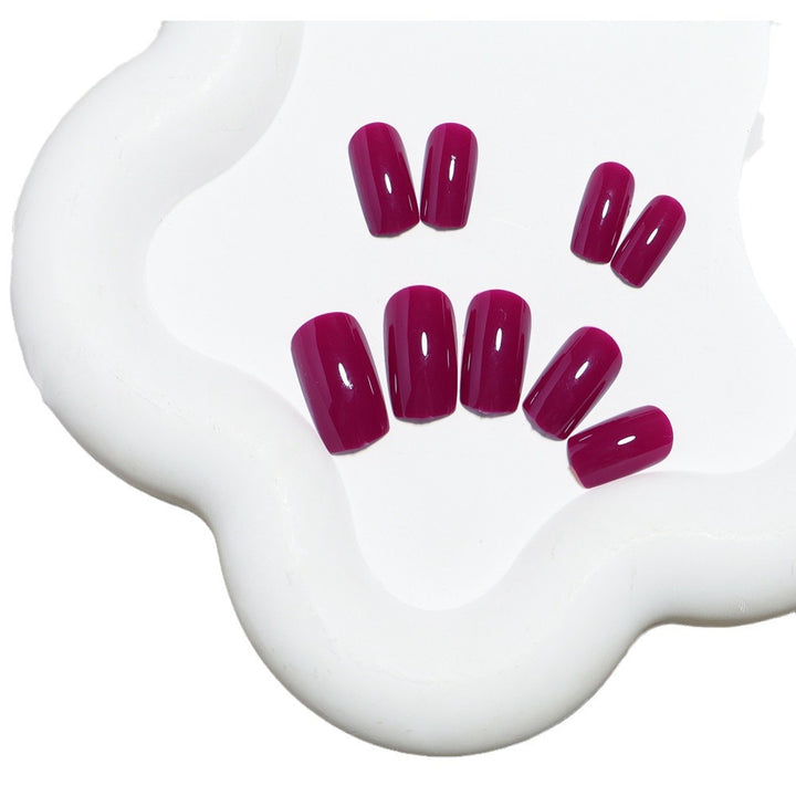 Premium Long-Lasting Press-On Nails Stornfield