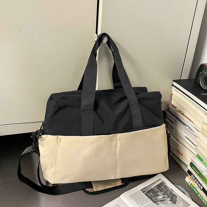 Sporty multifunctional travel bag with large storage space Stornfield