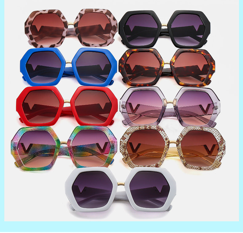 Ladies elegant sunglasses with sparkling frame Stornfield