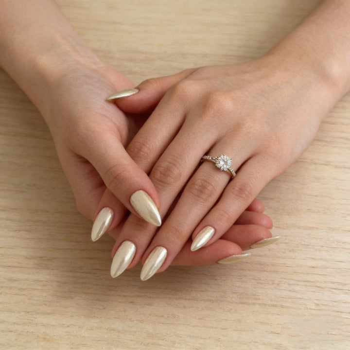 Elegant Artificial Nails In High-Gloss Finish Stornfield
