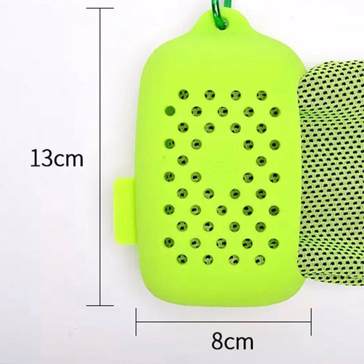 Women Portable Silicone Case with Integrated Cleaning Cloth Stornfield