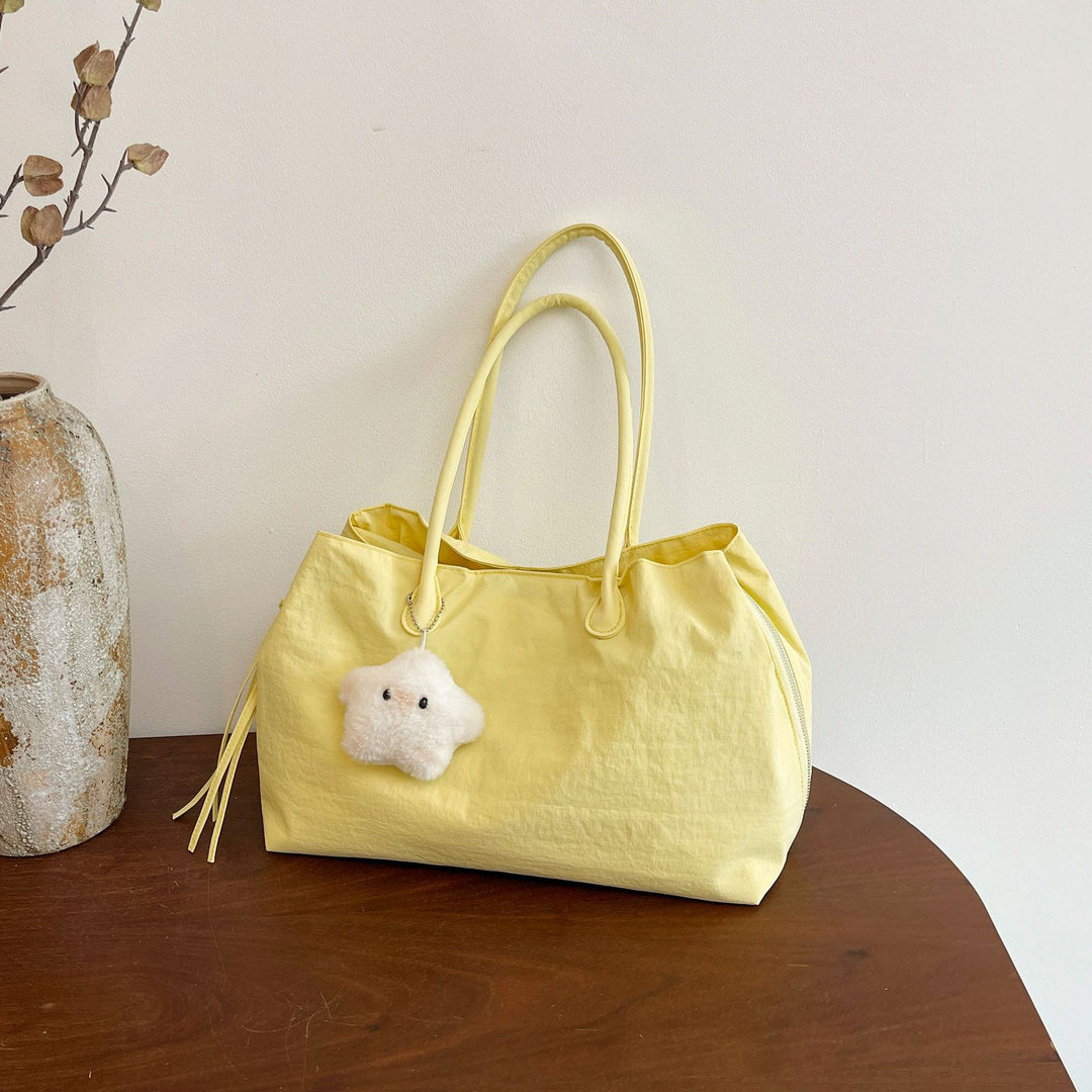 Elegant and Multifunctional Handbag Stornfield