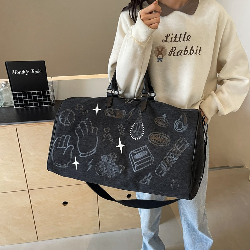 Travel bag with unique gray faux leather design Stornfield