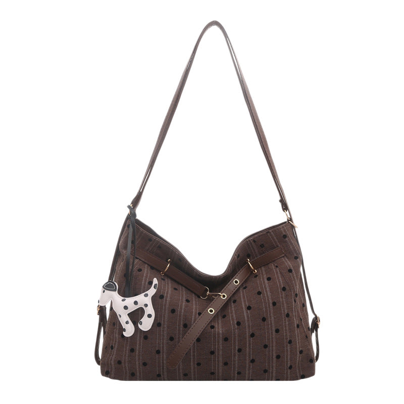Sleek and Functional Shoulder Bag