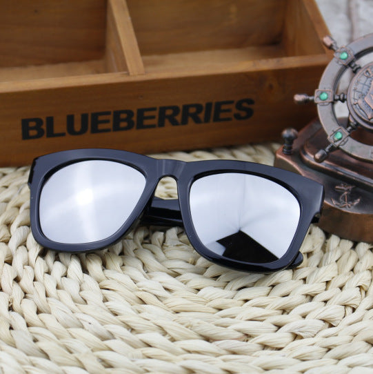 Women's sporty sunglasses with polarized lenses Stornfield