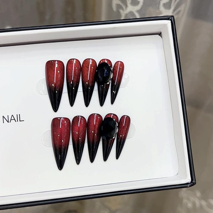 Artistic Gothic-Inspired Press-On Nail Set Stornfield