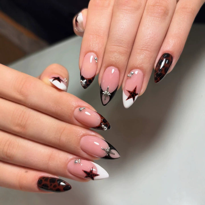 Artistic Star-Embellished Press-On Nail Set Stornfield