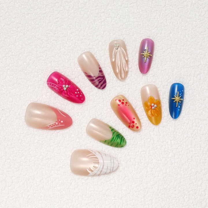 Nail Art Set with Floral and Glittering Accents Stornfield