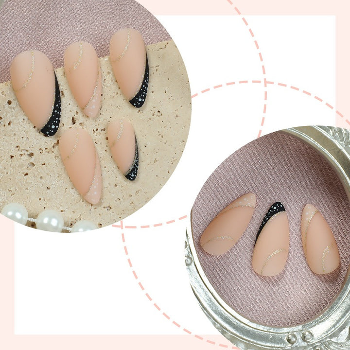Nail set with elegant gold and silver accents Stornfield