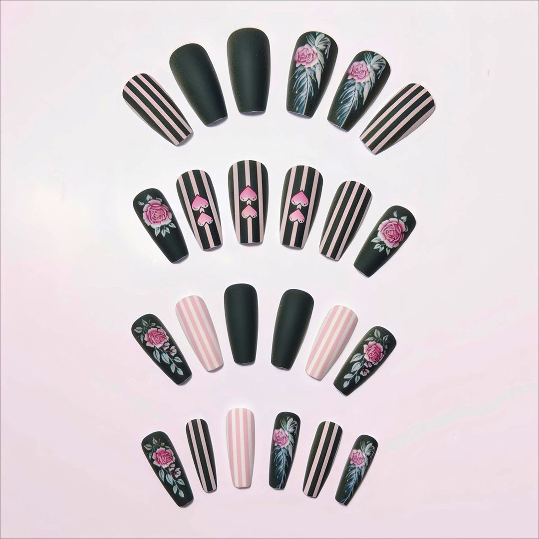 Artificial nails with romantic roses and heart designs Stornfield