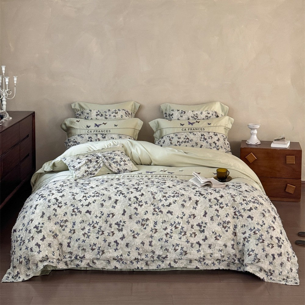 Bedding set with delicate butterfly print and reversible cover