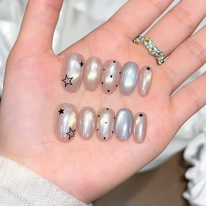 Artificial nails with creative star designs Stornfield
