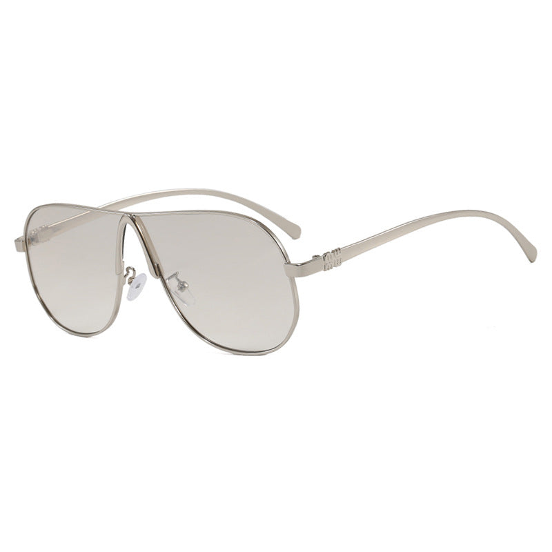 Women oversized sunglasses with modern design Stornfield