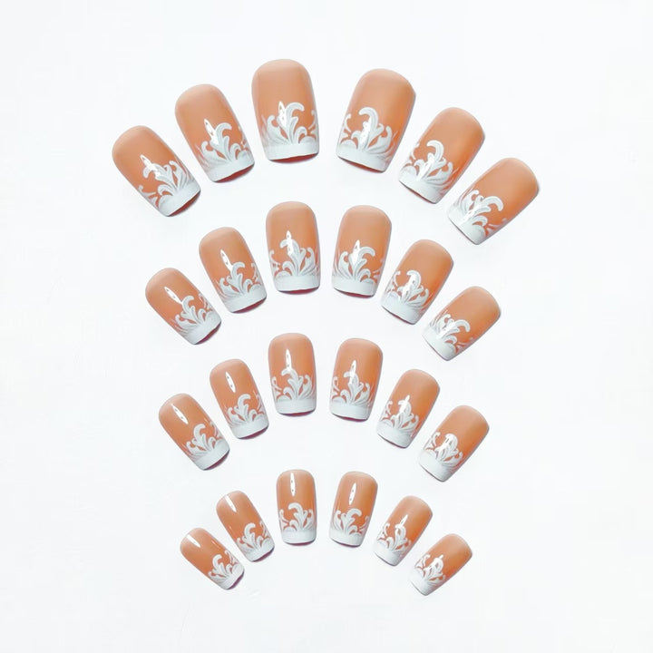 Artificial nails with elegant stiletto design Stornfield