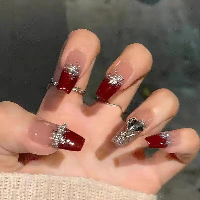 Glamorous artificial nails with sparkling accents Stornfield
