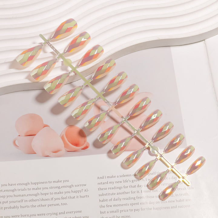 Artistic Press-On Nail Set with Geometric Design Stornfield
