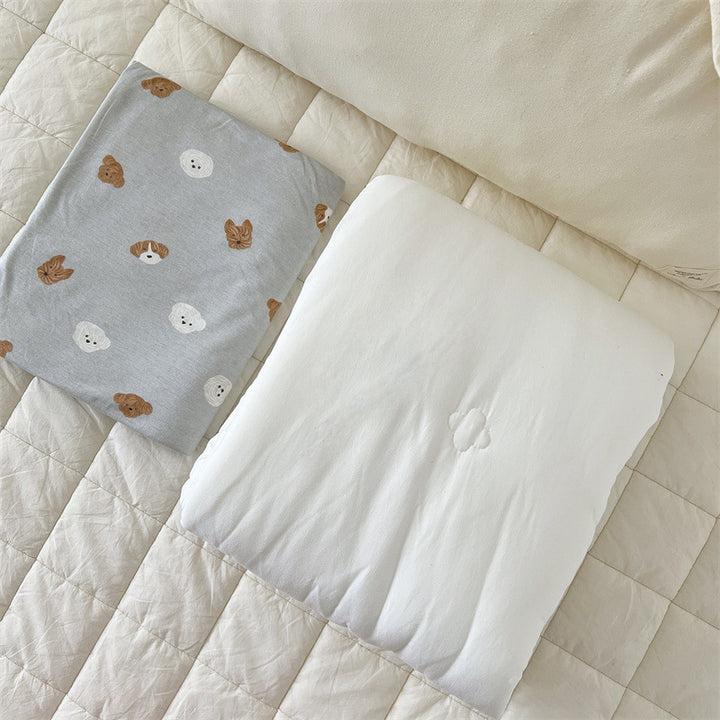 Unisex cotton pillowcase with cheerful bear design Stornfield