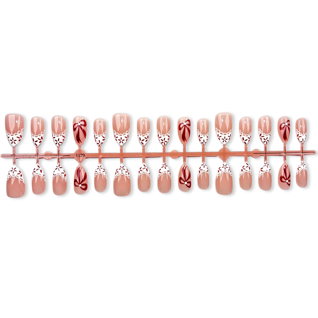 Elegant Lace-Detail Press-On Nail Set
